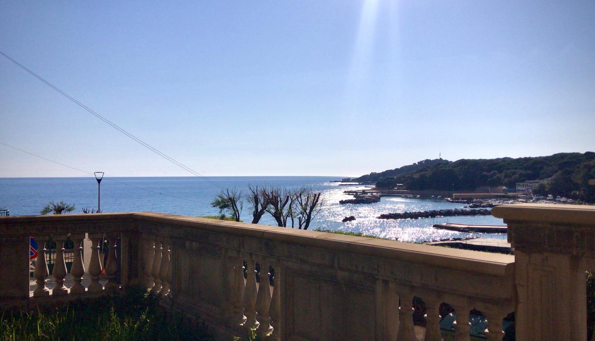 Appartamenti Fronte Mare Castiglioncello Habitación foto